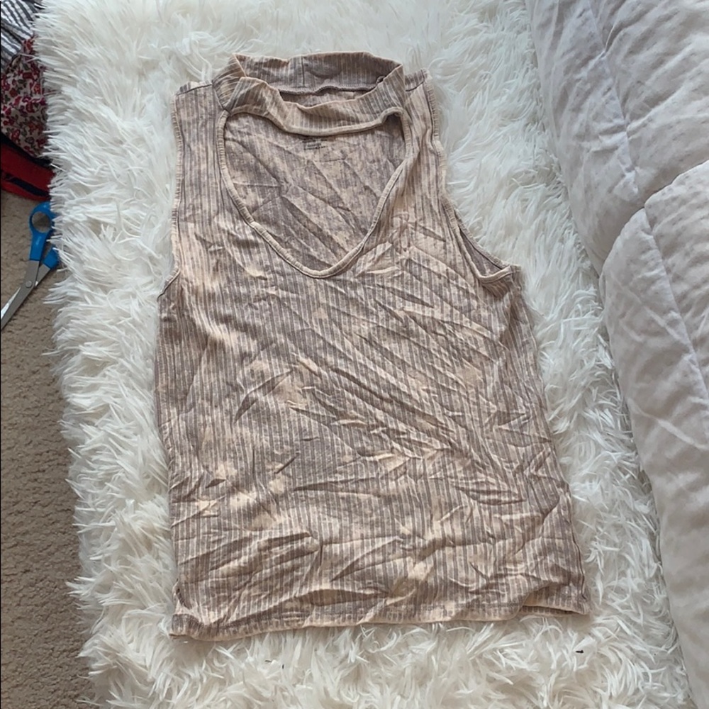 american eagle cut out top